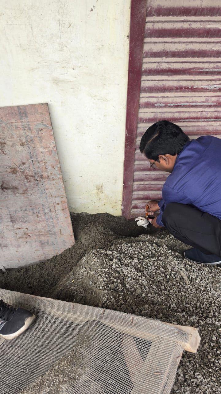 अवैध निर्माणों पर एमडीडीए की कार्रवाई, दो भवन सील