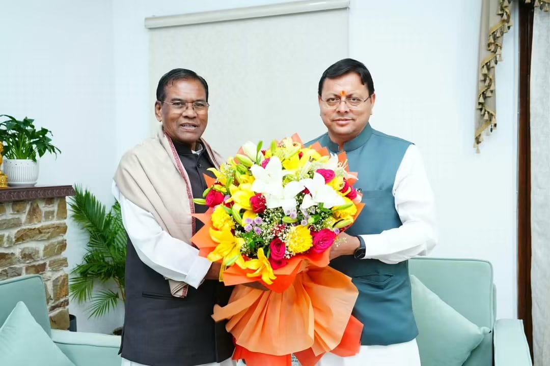 मुख्यमंत्री धामी से सांसद फग्गन सिंह कुलस्ते की शिष्टाचार भेंट, जनकल्याण और सामाजिक समावेशन पर हुई चर्चा