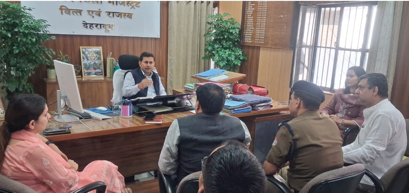 पल्टन बाजार में सुबह 11 से शाम 7 बजे तक वाहनों का प्रवेश प्रतिबंधित